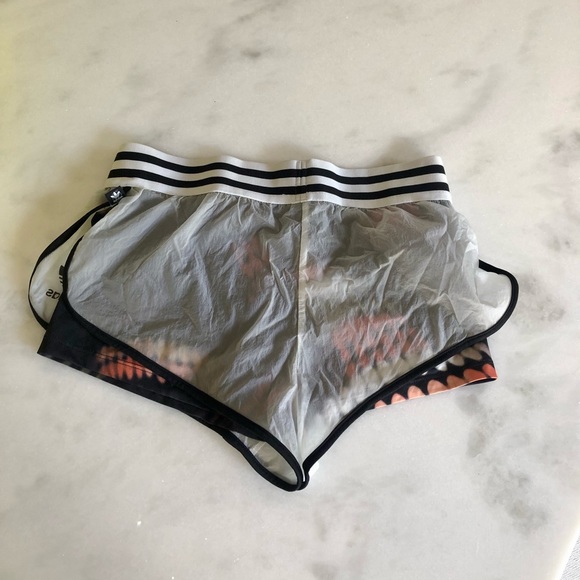 Adidas x Rita Ora Active Shorts XS - Picture 5 of 6